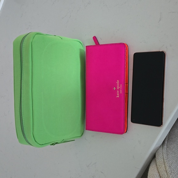 New never used Valentino pouch clutch  9x6 in vibrant spring color VLogo - Picture 9 of 9